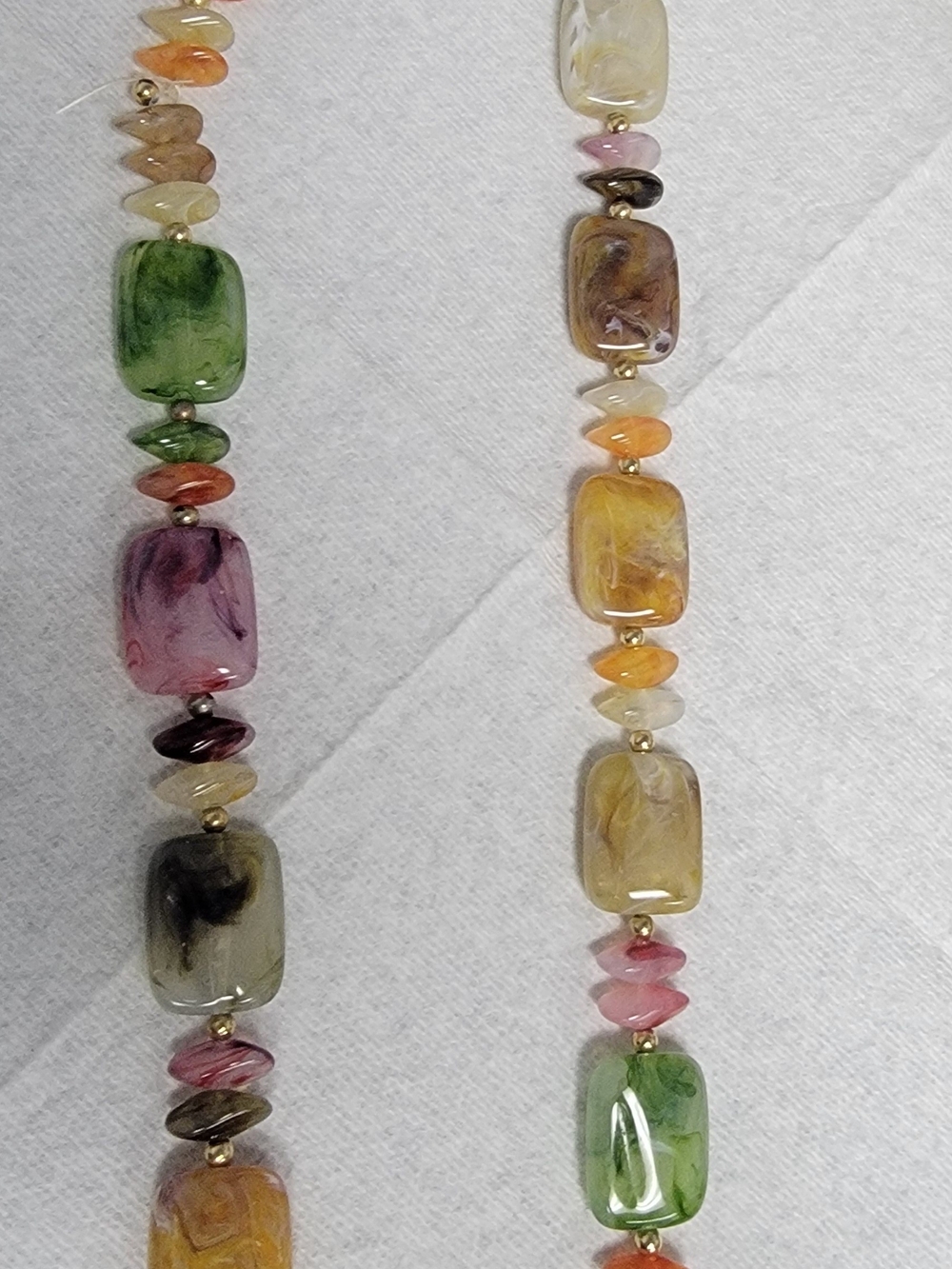 Multi-Color Resin Bead Necklace - Picture 2 of 3